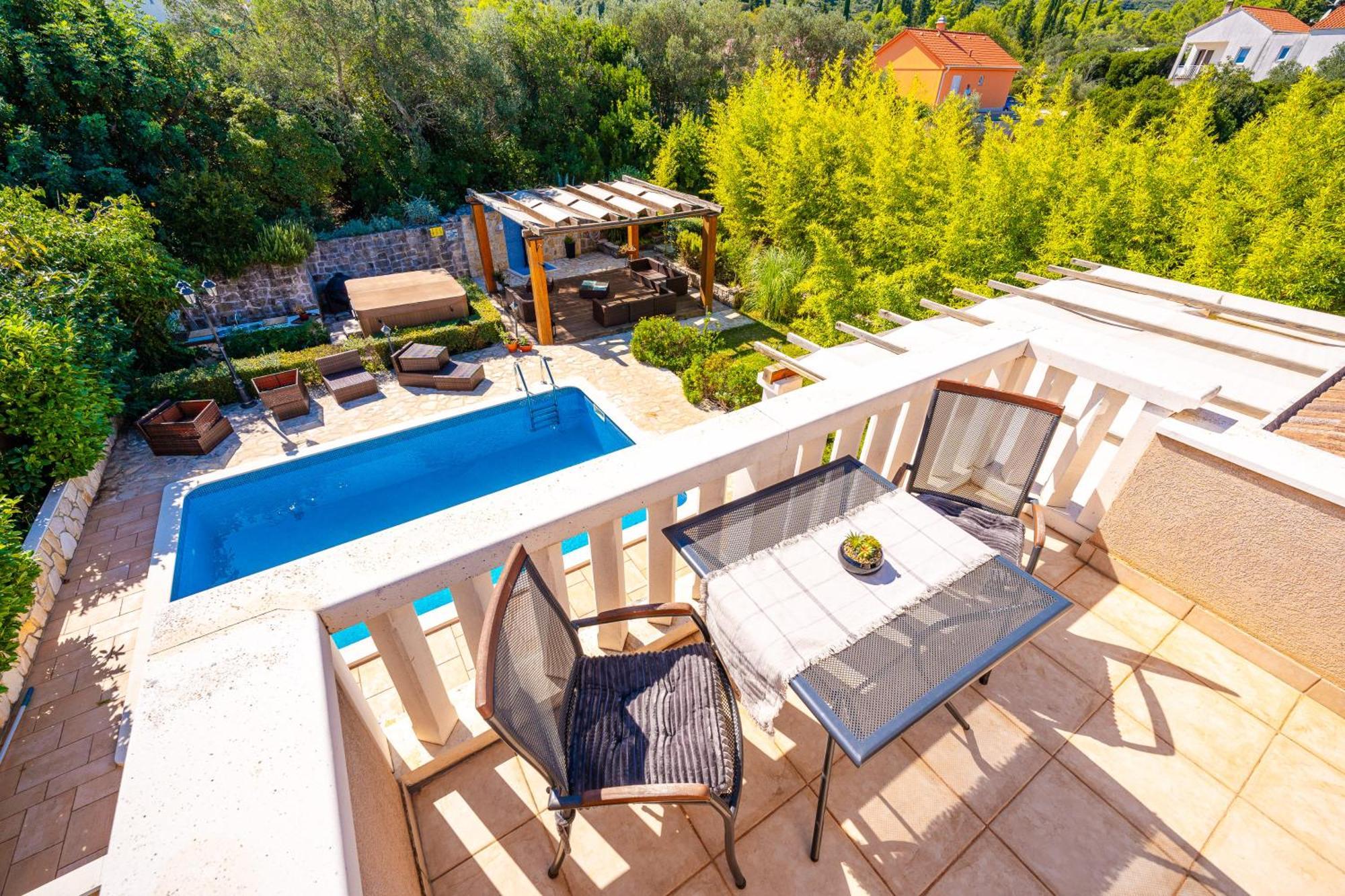 Villa Maha - Pool And Jacuzzi, Included Breakfast Korčula Exteriör bild